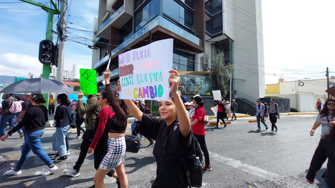 🚨 Rectores en la mira: estudiantes paran dos universidades en menos de un año.
