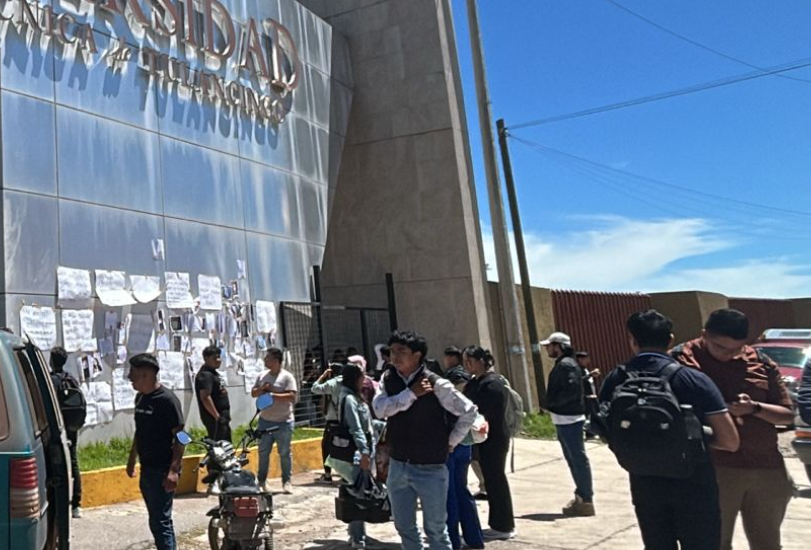 ¡La #UPT en paro! #Estudiantes exigen que renuncie el rector por casos de acoso 😡✋